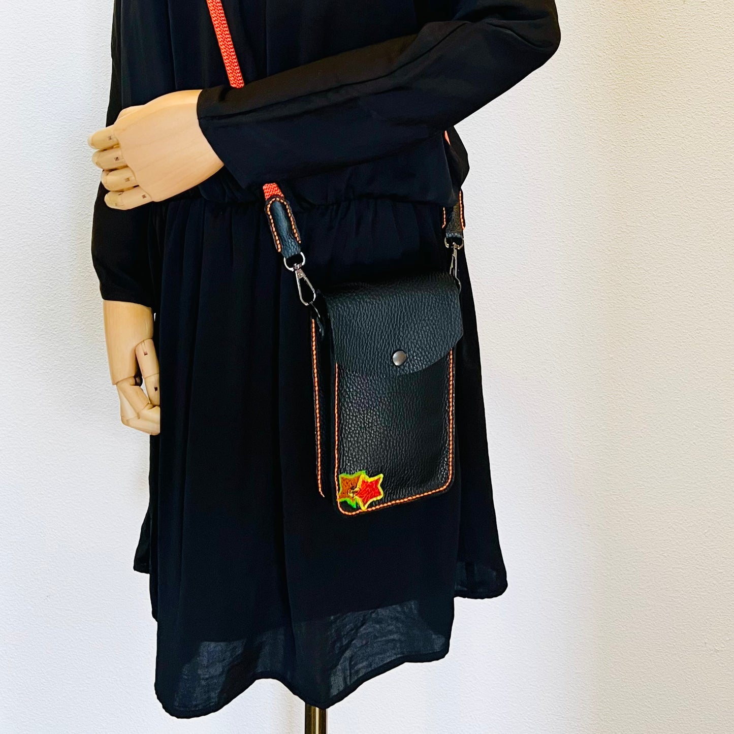 Handmade leather bag "Lilo" - Graffiti