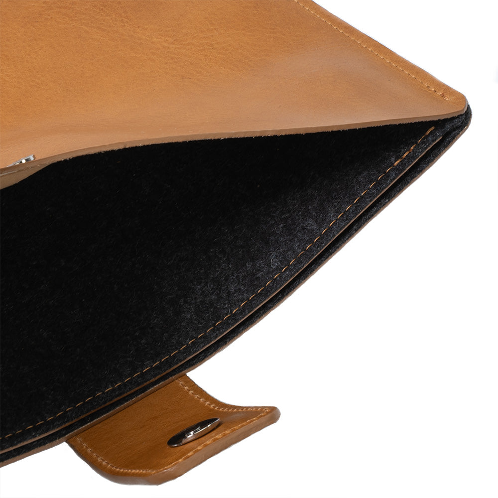 Leather Bag for MacBook with zipper pocket-4